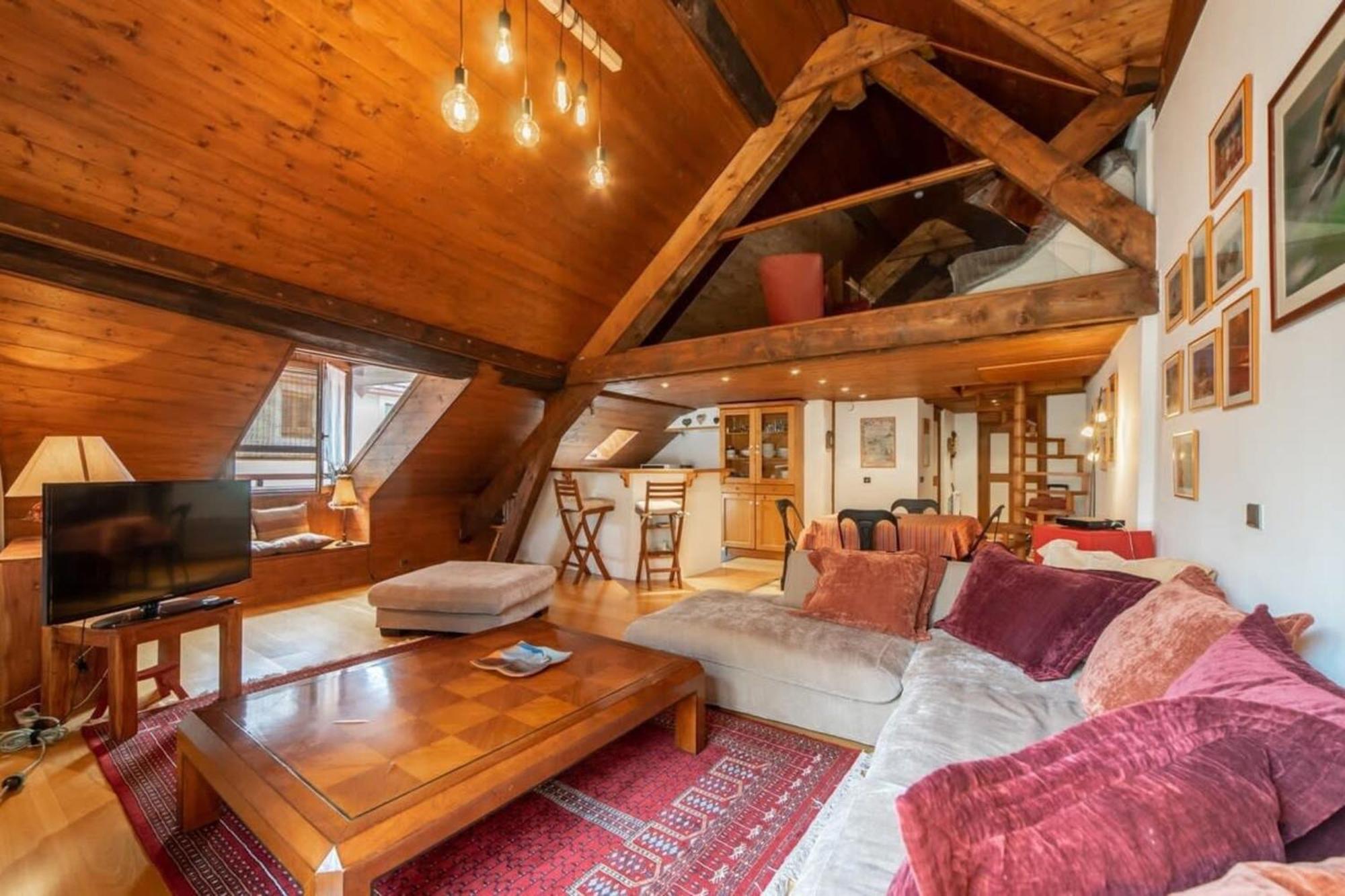 Bacchus Furnished Flat Apartment Annecy